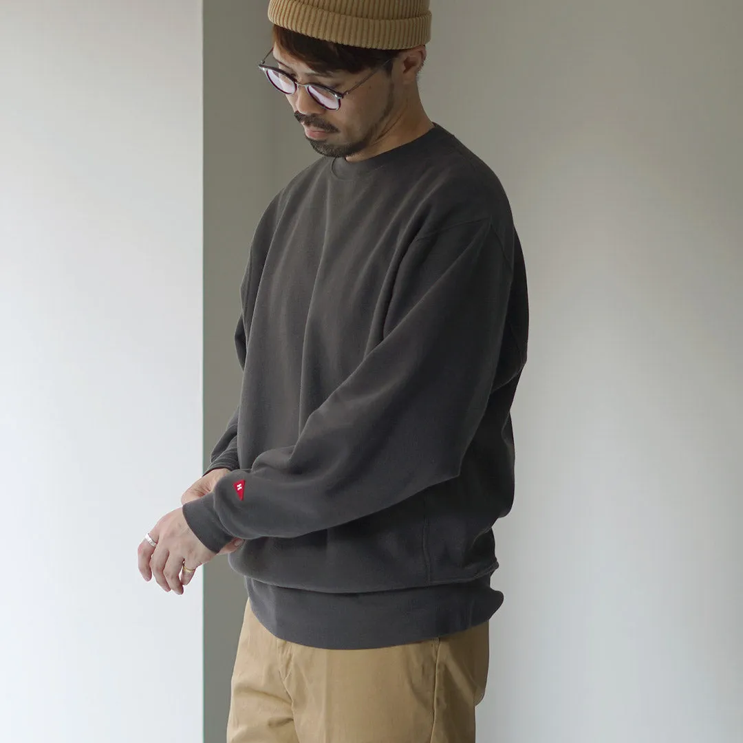 HEALTHKNIT / Room Setup Sweatshirt