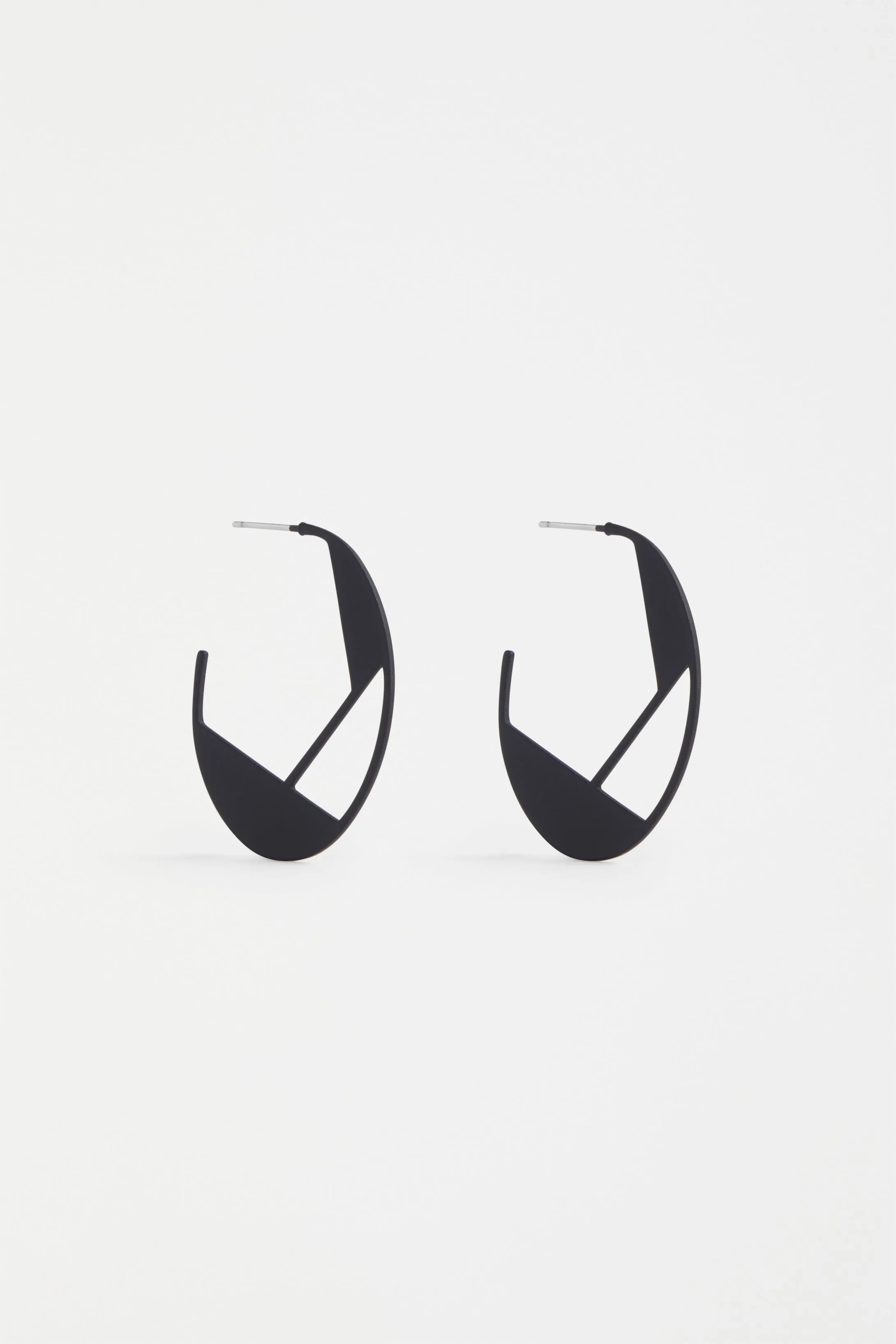 Nuri Hoop Earring